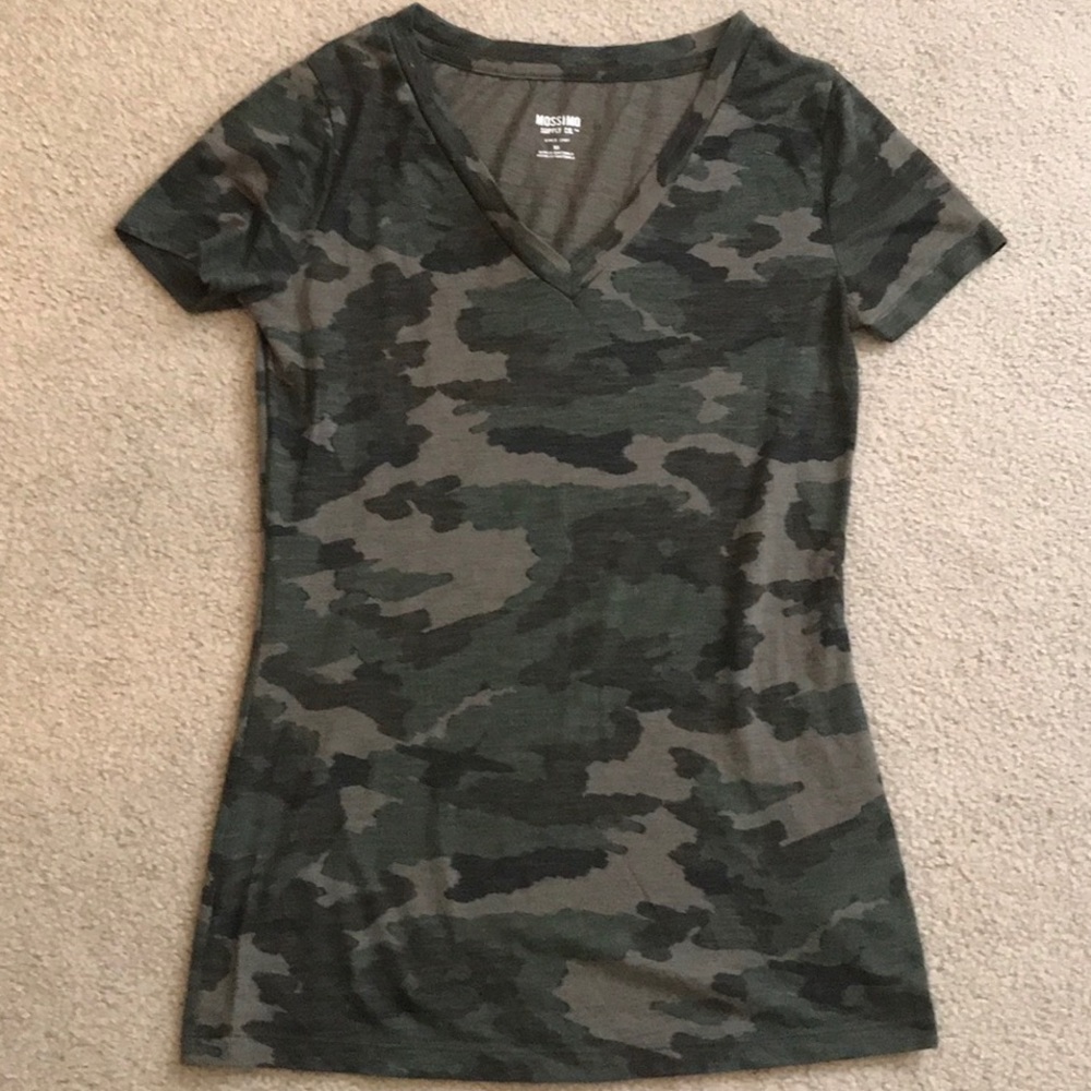 Mossimo women’s v neck t shirt
